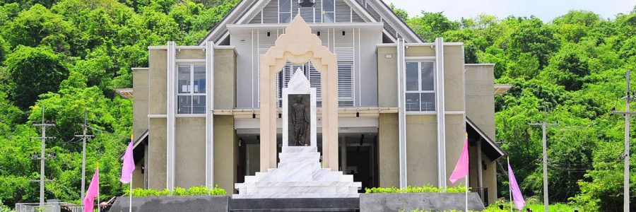 ณ จุฬาลงกรณ์มหาวิทยาลัย-สระบุรี<br>ตำบลชำผักแพว อำเภอแก่งคอย<br>จังหวัดสระบุรี